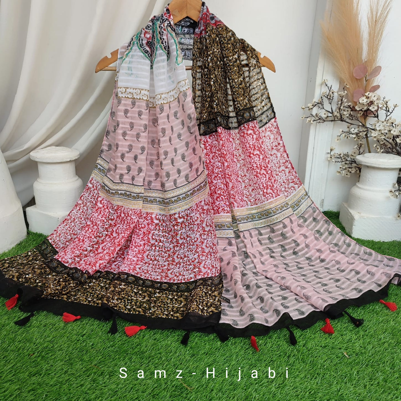 Booty Art Lawn Hijab Black